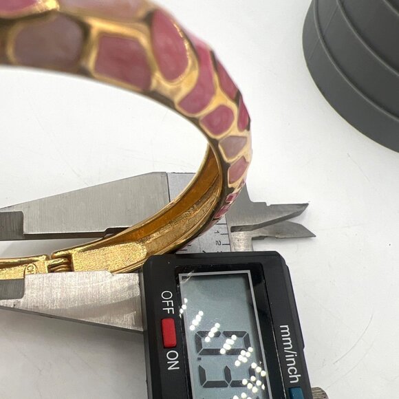 Joan Rivers Hinged Bangle Bracelet Lavender Pink Enamel Mosaic Size 7.5 Inches - Picture 5 of 5